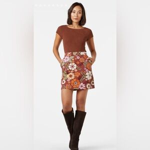 Groovy, floral, boho, 60’s, 70’s style mini skirt. New without tags! Sz 18 AU